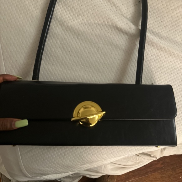 Black and gold structured shoulder bag - Picture 2 of 5